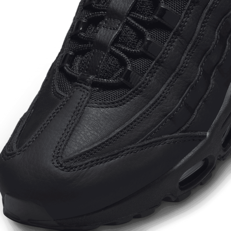 Nike Air Max 95 Jewel Triple Black Angle 4