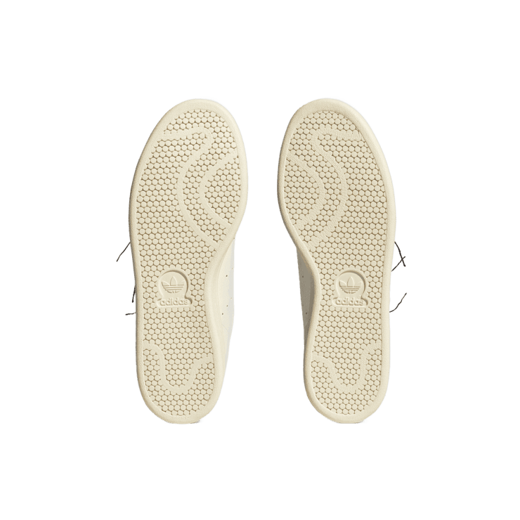 adidas Stan Smith Disney Pinocchio Angle 1