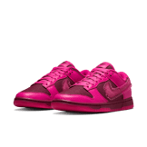 Nike Dunk Low Valentine's Day 2022 (W) Angle 2