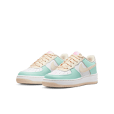 Nike Air Force 1 Low Emerald Rise Guava Ice Pink Spell (GS) Angle 2