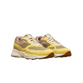 Saucony 3D Grid Hurricane Mushroom Tan Light Yellow Angle 0