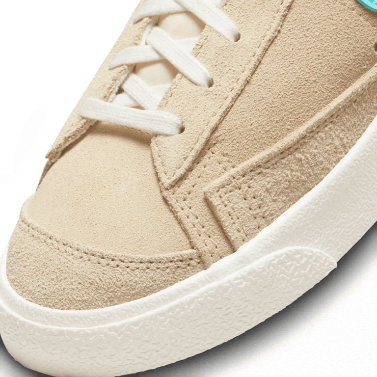 Nike Blazer Mid Tan Blue Angle 5