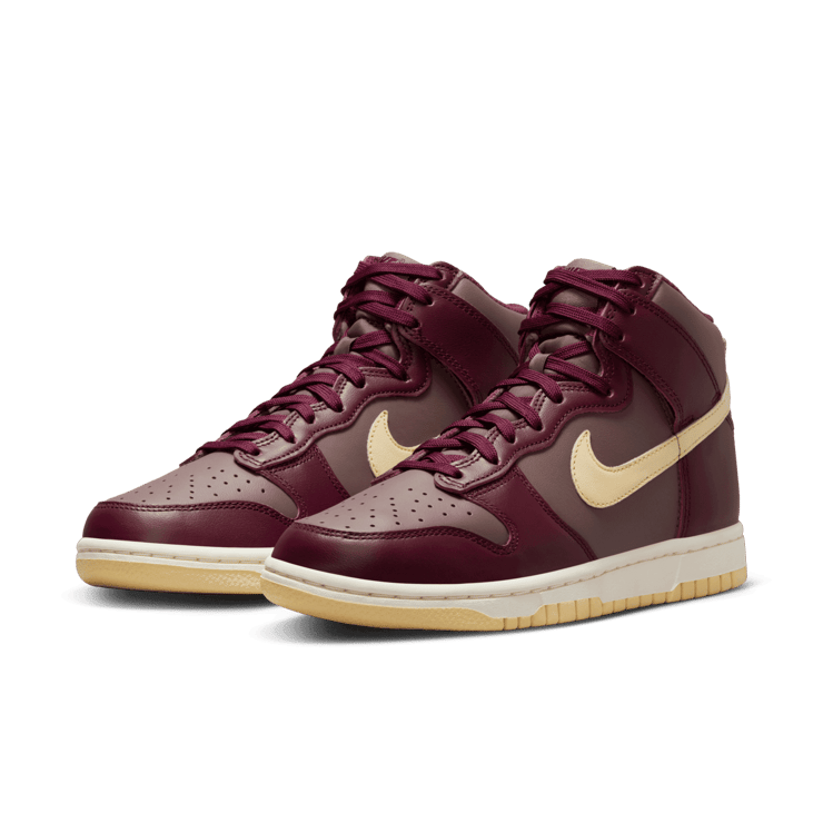 Nike Dunk High Plum Eclipse Pale Vanilla (W) Angle 2