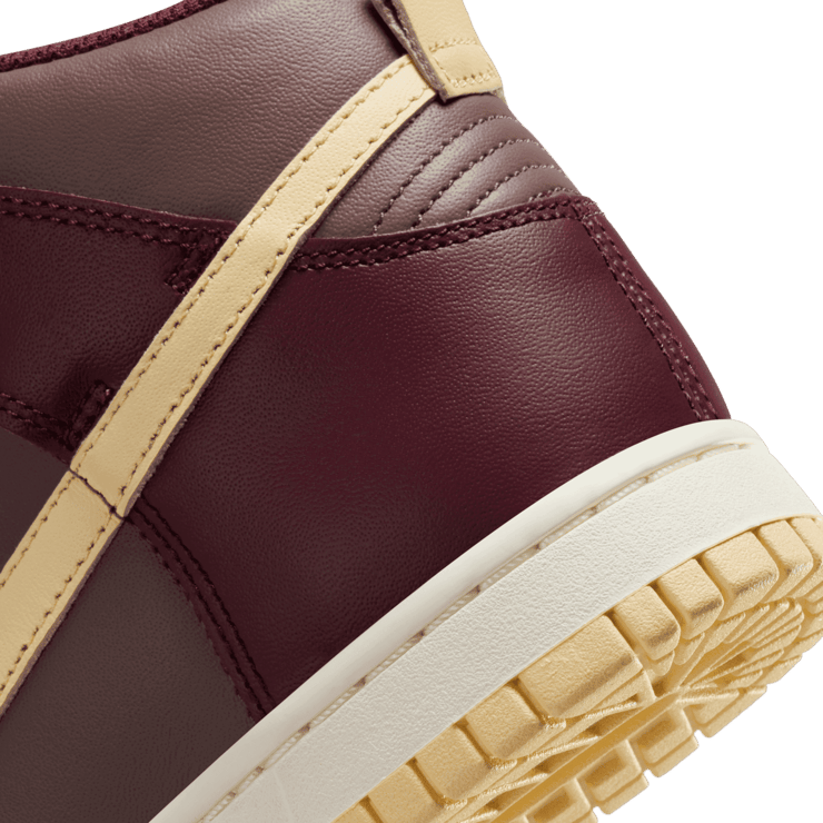 Nike Dunk High Plum Eclipse Pale Vanilla (W) Angle 5