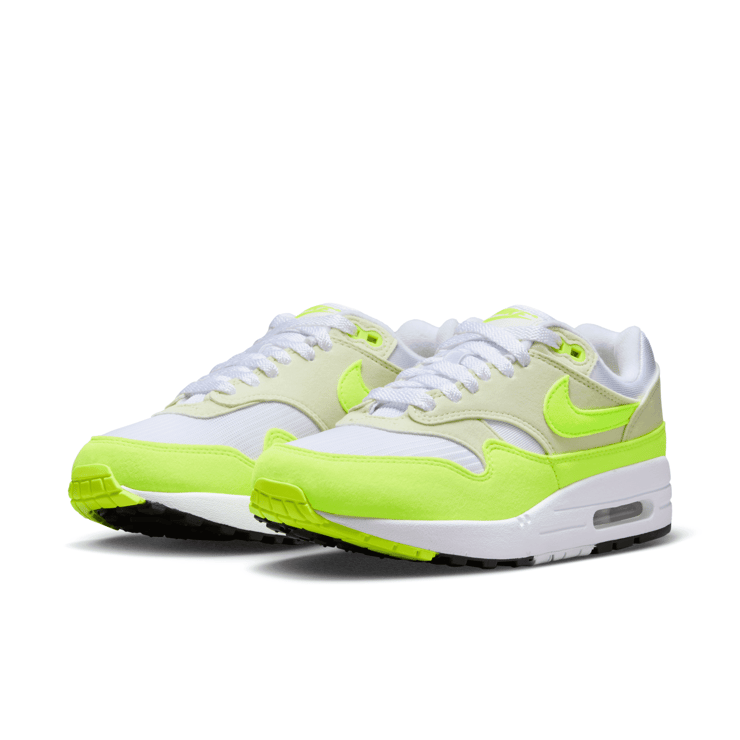 Nike Air Max 1 Volt Sea Glass (W) Angle 4