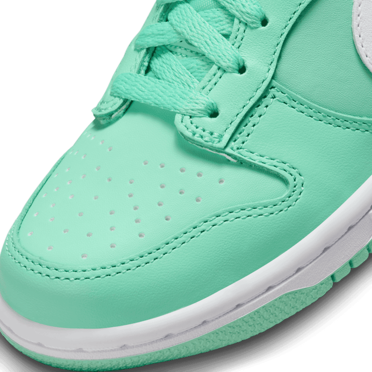 The Nike Dunk Low Emerald Rise Releases Fall 2023 The Nike Dunk Low Emerald Rise Releases Fall 2023