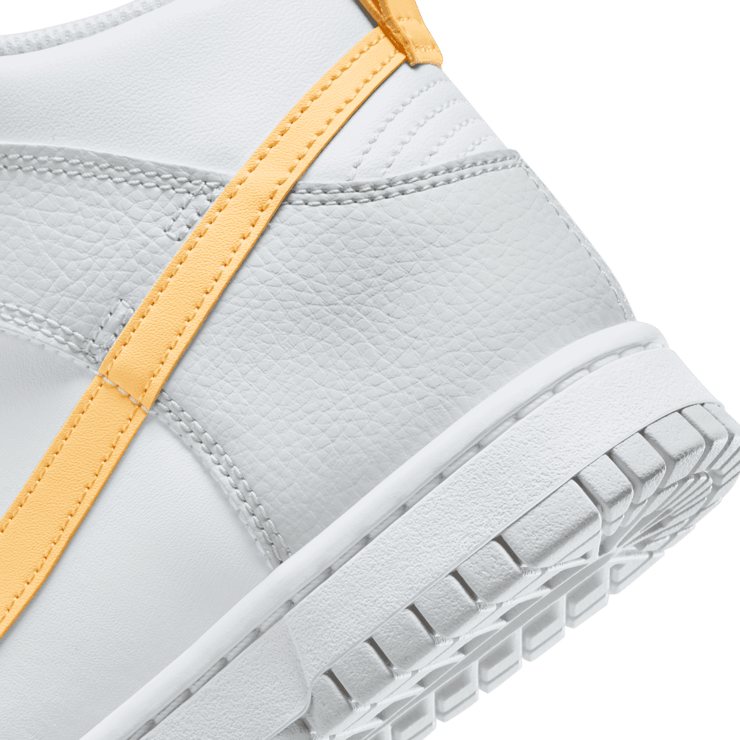 Nike Dunk High Pure Platinum Melon Tint Angle 5