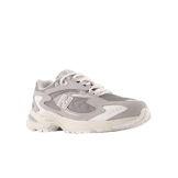 New Balance 725 Grey Angle 2