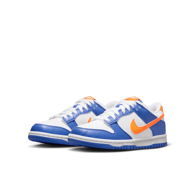 Nike Dunk Low Knicks (GS) Angle 2