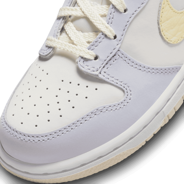 Nike Dunk Low SE Easter (2023) (PS) Angle 4