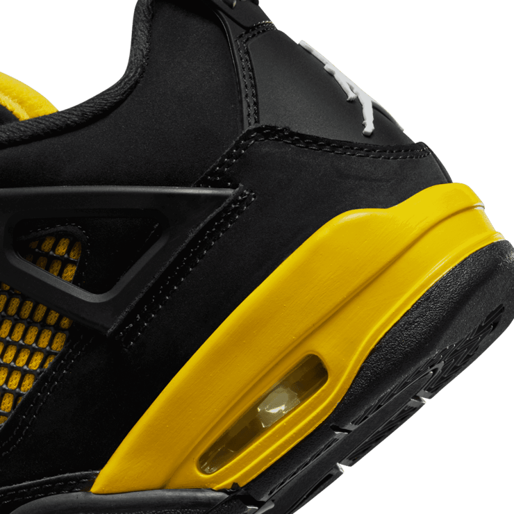 Air Jordan 4 Retro Thunder (2023) (GS) Angle 5