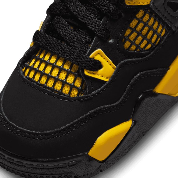 Air Jordan 4 Retro Thunder (2023) (TD) Angle 4