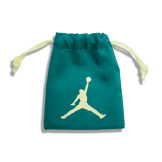 Air Jordan 1 Low SE Seasonal Collector (GS) Angle 7