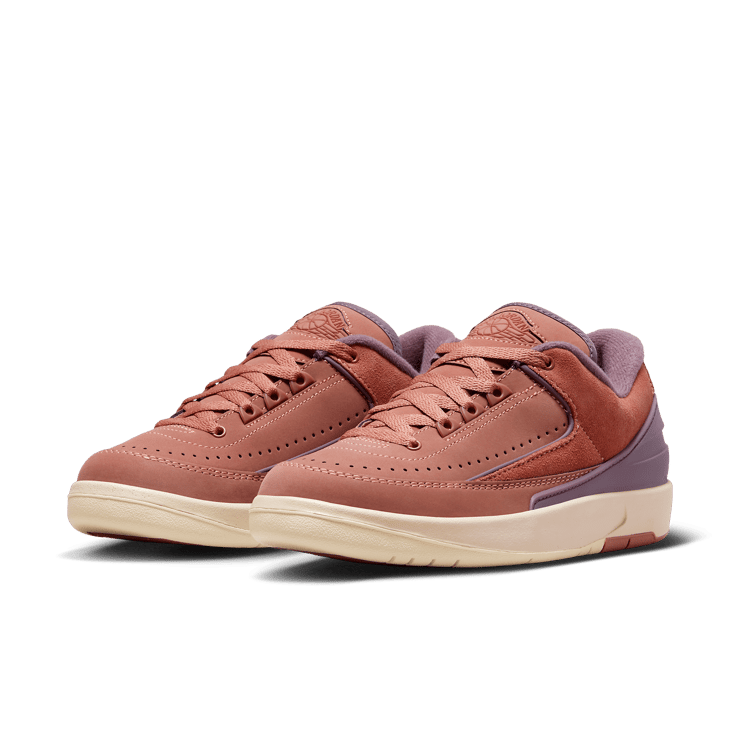 Air Jordan 2 Retro Low Sky J Orange (W) Angle 2