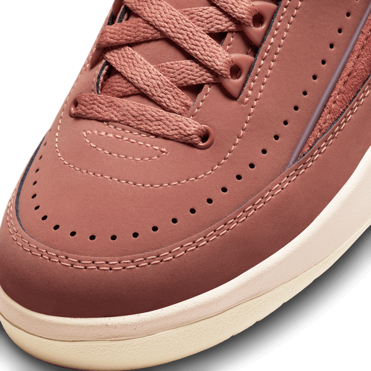 Air Jordan 2 Retro Low Sky J Orange (W) Angle 4