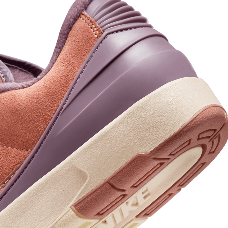 Air Jordan 2 Retro Low Sky J Orange (W) Angle 5