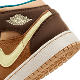 Air Jordan 1 Mid SE Seasonal Collector (GS) Angle 5