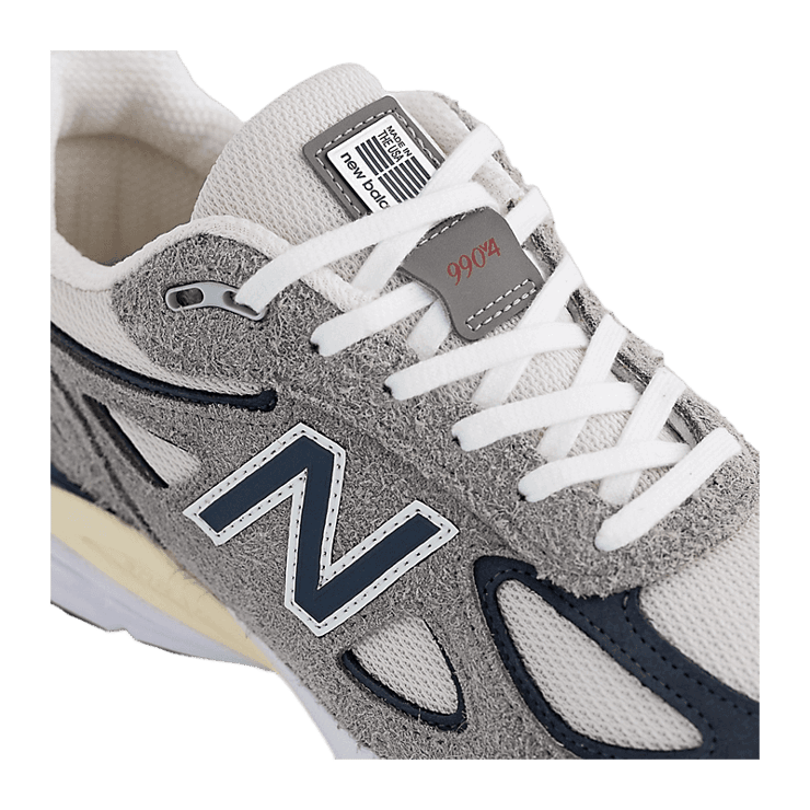 New Balance 990v4 Grey Day Angle 4