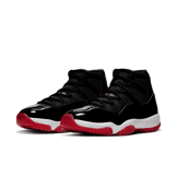 Air Jordan 11 Retro Playoffs Bred (2019) Angle 2