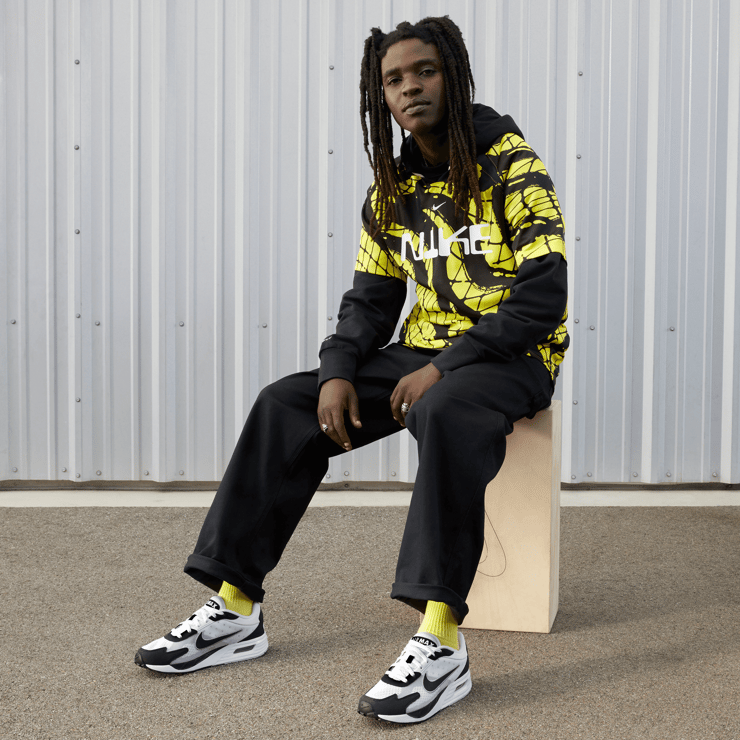 Nike Air Max Solo Panda Angle 8