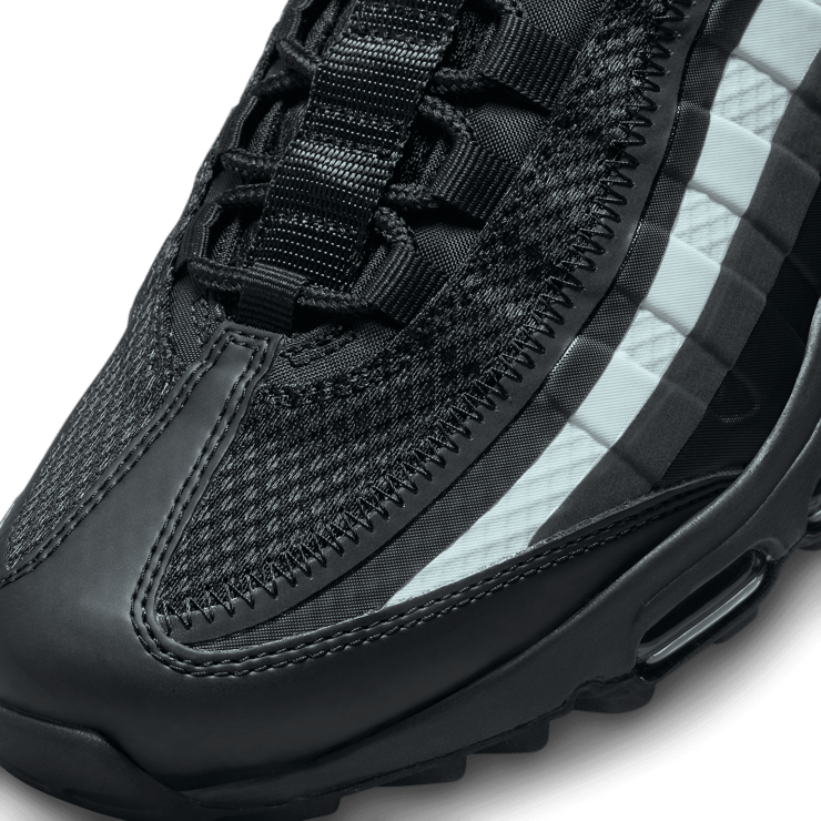 Nike Air Max 95 Ultra Black Red Grey Angle 4