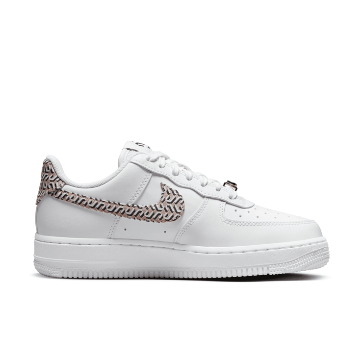 Nike Air Force 1 Low United in Victory White (W) Angle 1