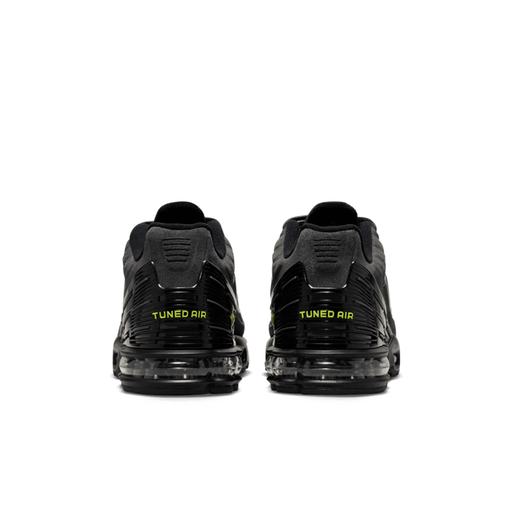 Nike Air Max Plus 3 Black Volt Angle 3