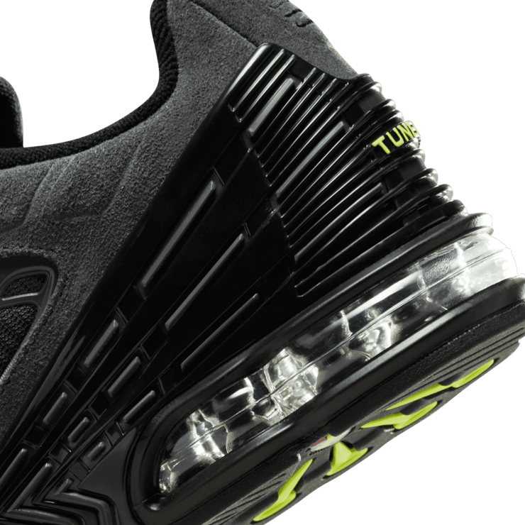 Nike Air Max Plus 3 Black Volt Angle 5