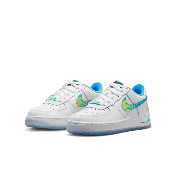 Nike Air Force 1 Low Unlock Your Space (GS) Angle 2