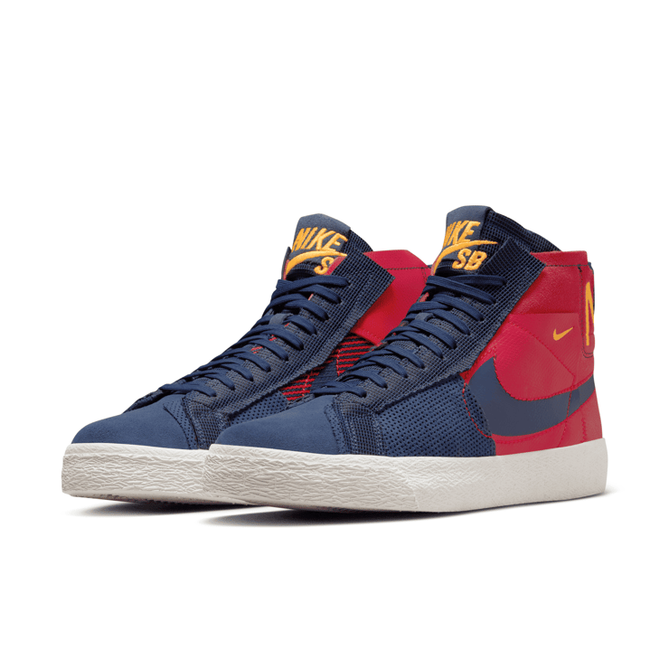 Nike SB Zoom Blazer Mid Premium University Red Midnight Navy Angle 3