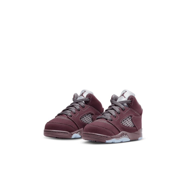 Air Jordan 5 Retro SE Burgundy (2023) (TD) Angle 2