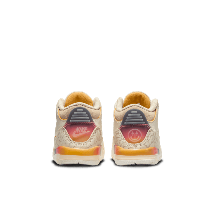 Air Jordan 3 J. Balvin Medellin Sunset (TD) Angle 3