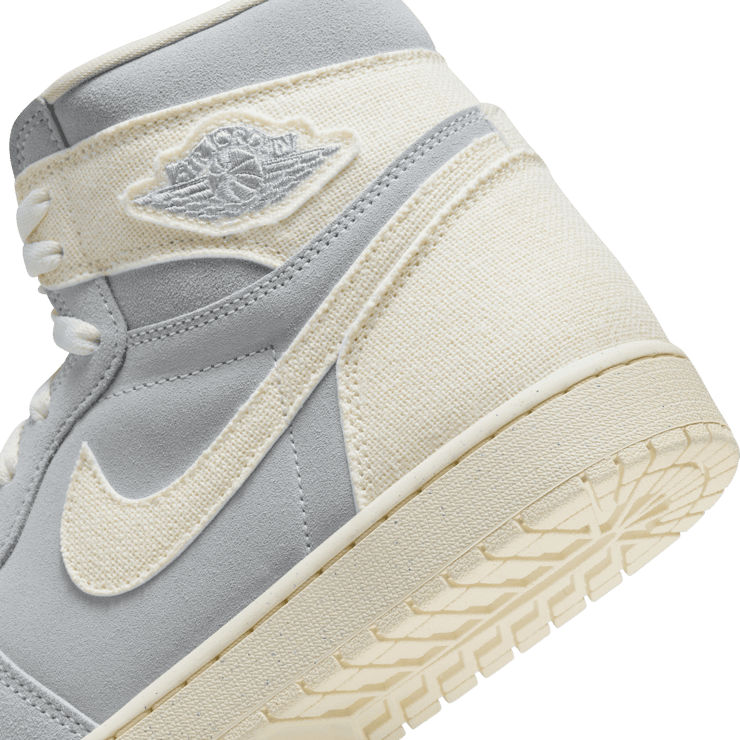 Air Jordan 1 Retro High OG Ivory Angle 2