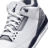 Air Jordan 3 Retro White Midnight Navy Angle 4