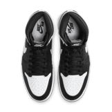 Air Jordan 1 Retro High OG Black White Angle 1
