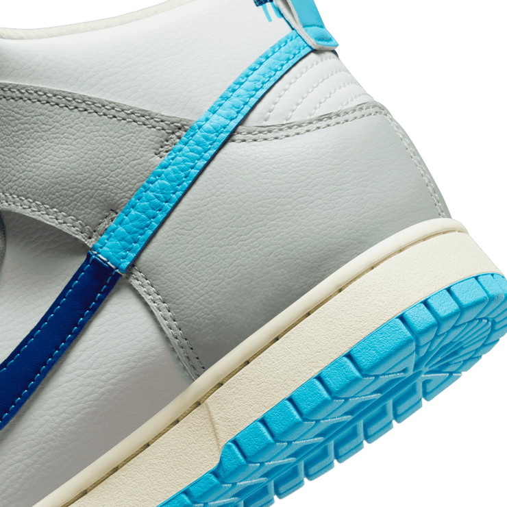 Nike Dunk High Split Summit White Baltic Blue Deep Royal Blue Angle 5
