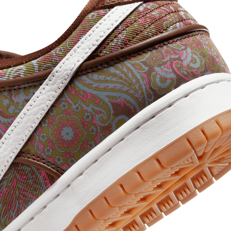 Nike SB Dunk Low Paisley Angle 5