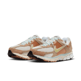 Nike Zoom Vomero 5 Have A Nike Day Angle 2