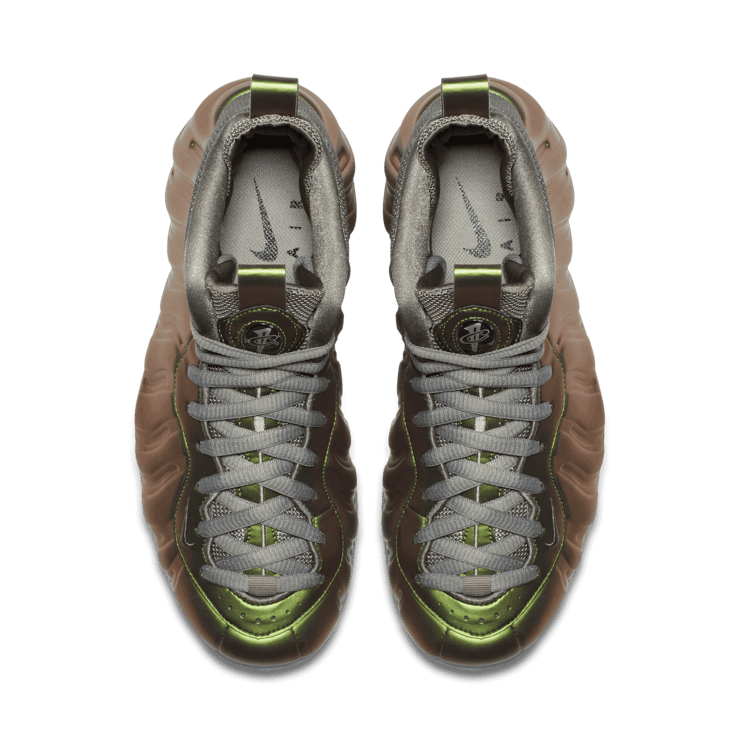 Nike Air Foamposite One Iridescent (W) Angle 1