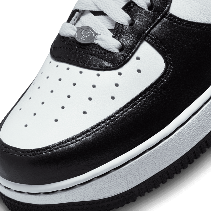 Nike Air Force 1 Low Terror Squad White Black Angle 4