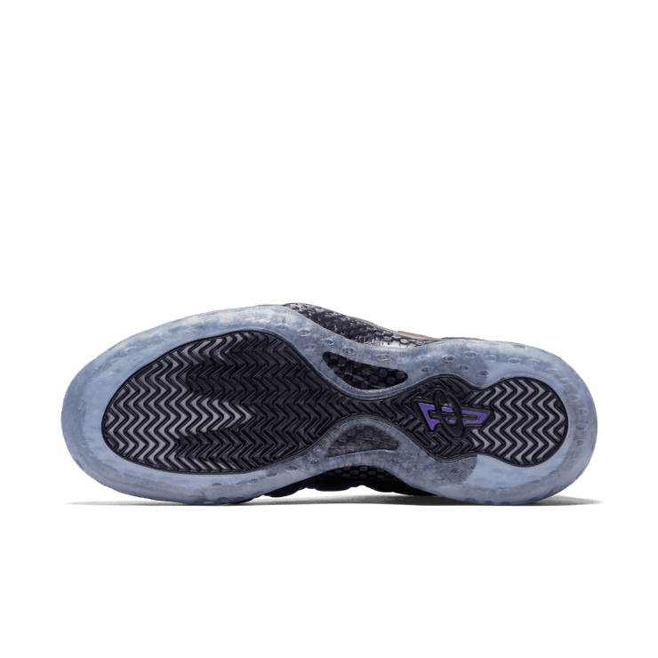 Nike Air Foamposite One Eggplant (2017) Angle 0