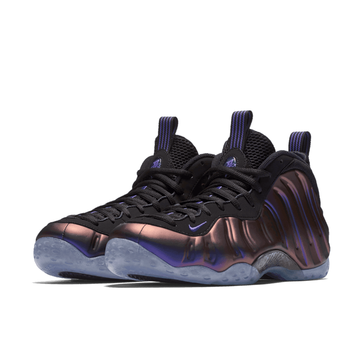 Nike Air Foamposite One Eggplant (2017) Angle 2