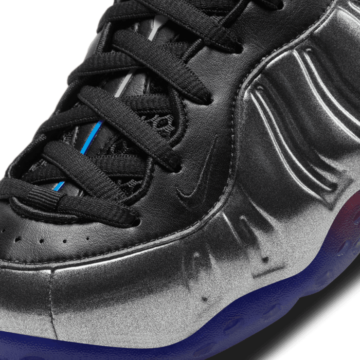 Nike Air Foamposite One Gradient Soles Angle 4