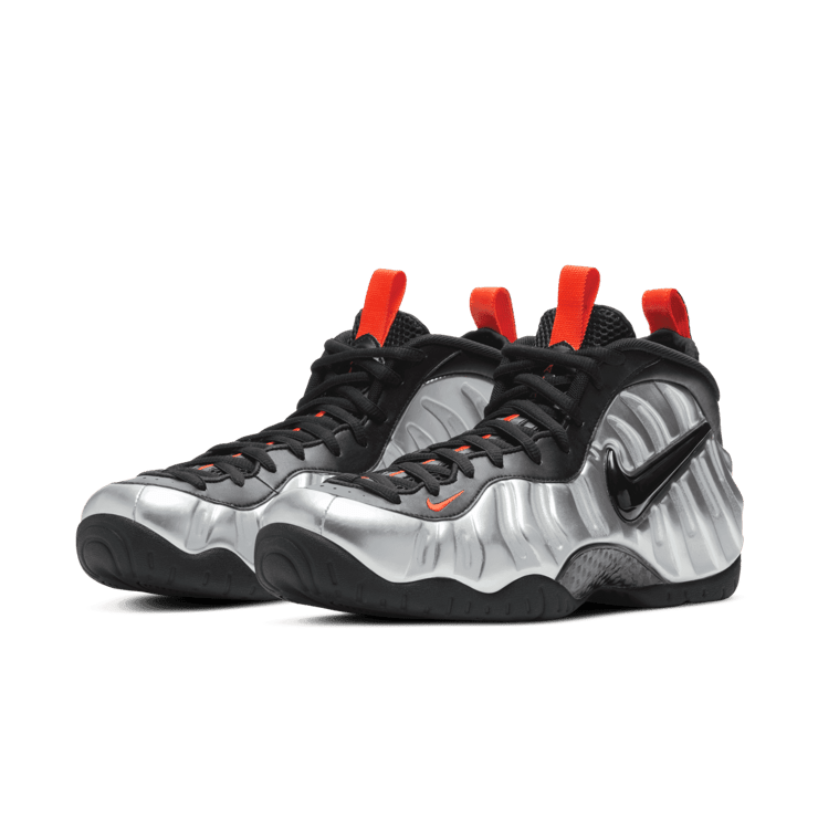 Nike Air Foamposite One Halloween (2020) Angle 2