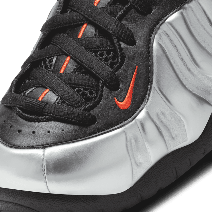 Nike Air Foamposite One Halloween (2020) Angle 4