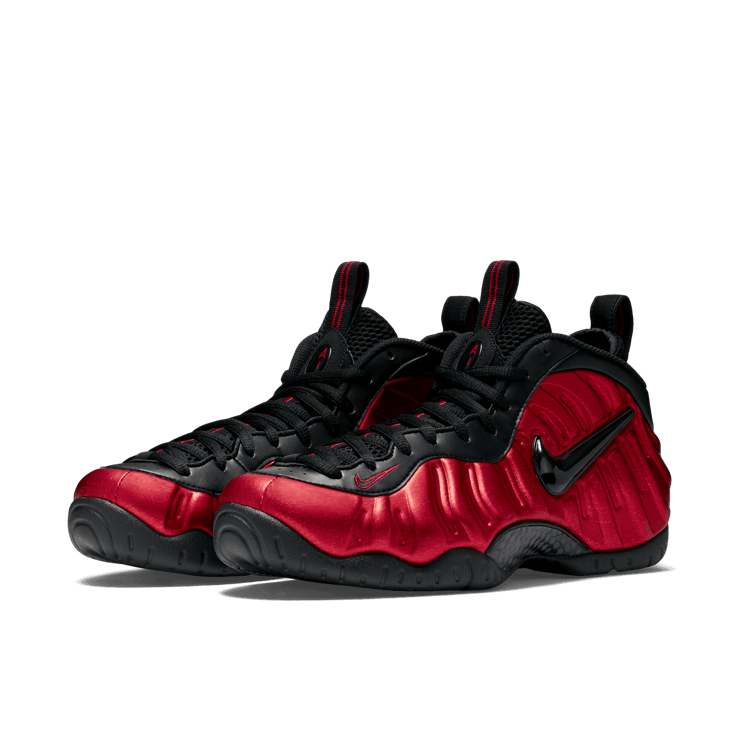 Nike Air Foamposite Pro University Red Angle 2