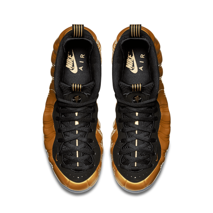 Nike Air Foamposite One Metallic Gold Angle 1