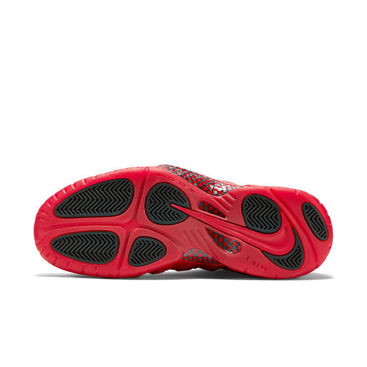 Nike Air Foamposite Pro Red October Angle 0