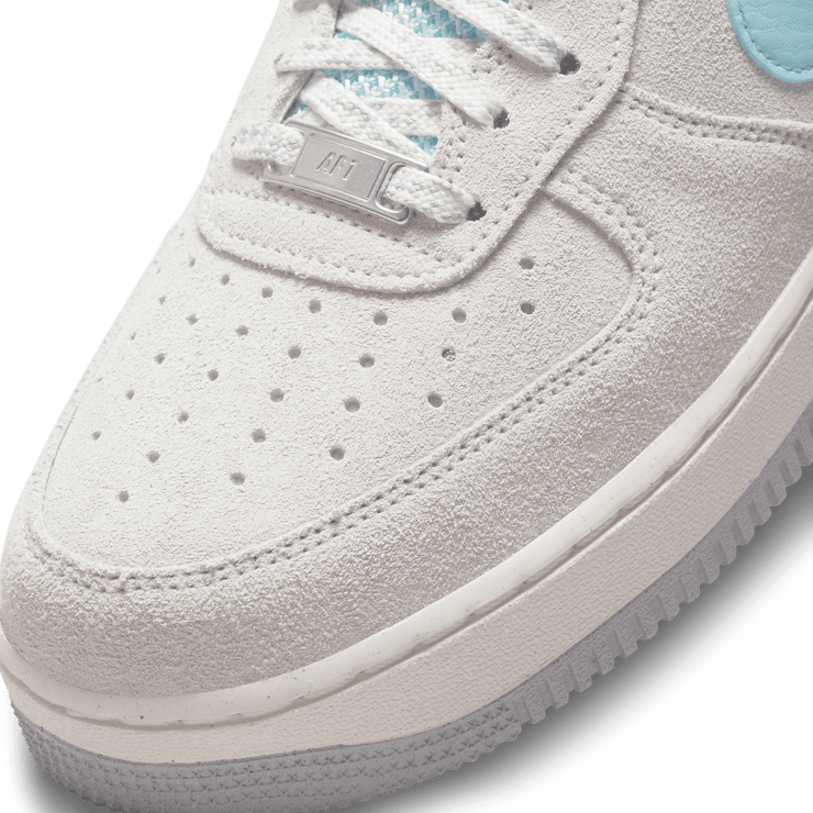 Nike Air Force 1 Low Snowflake Angle 4