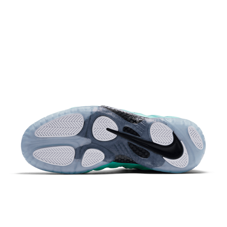 Nike Air Foamposite Pro Island Green Angle 0